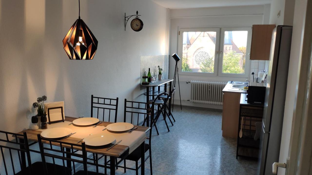 ZEN Apartments - Geräumig für 4 - Zentral - Balkon - Netflix Karlsruhe Exterior foto
